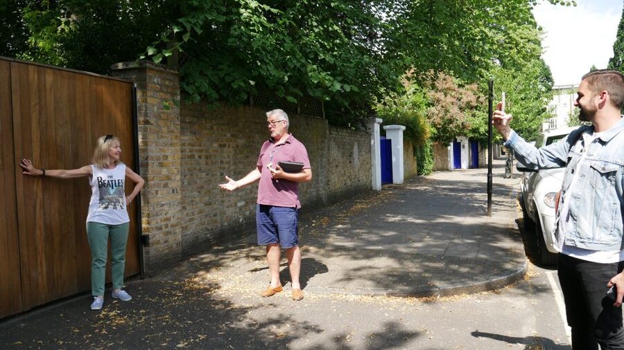 London: Beatles Tour by Black Taxi - Marylebone and St Johns Wood: studios, photo spots, and the fan payoff