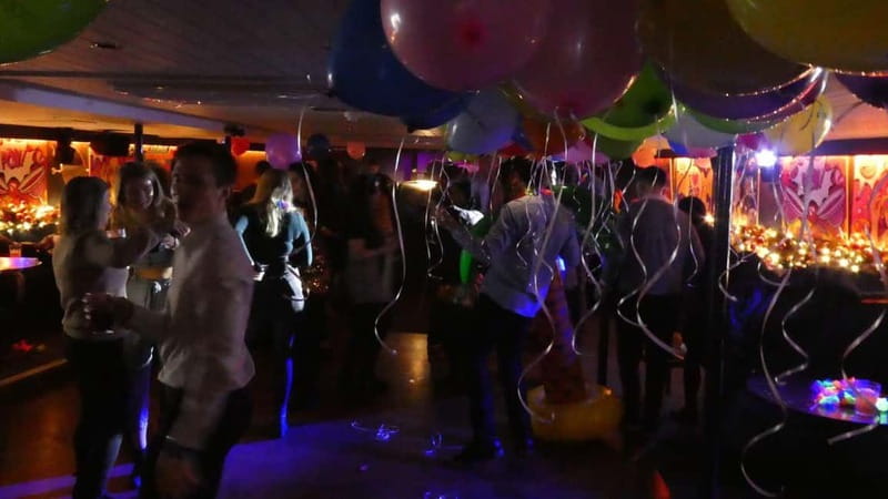 London: Boat Show Comedy Club Experience - Price and value: why $24 can make sense