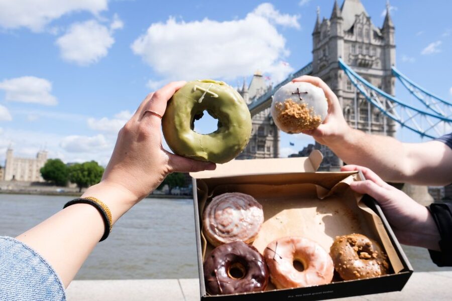 London: Borough Market Delicious Doughnut & Tea Experience - St. John Bakery to Borough High Street, a smart start for first-timers