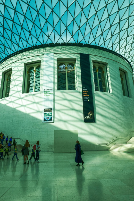 London: British Museum Guided Tour - Egypt First: Rosetta Stone and Pharaoh-Era Objects