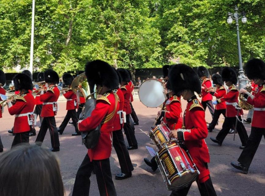 London: Buckingham, Big Ben & Westminster Abbey Tour - Changing of the Guard Dates, Backup Plans, and How You Get a Good View