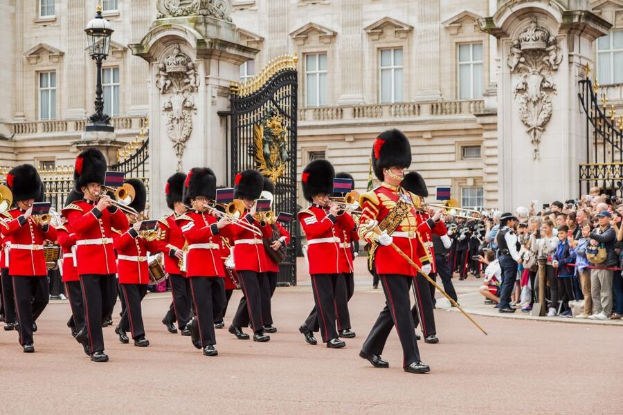 London: Buckingham Palace Entry & Changing of the Guard Tour - Stepping Into Buckingham Palace: State Rooms, Chandeliers, and Royal Collection Stops