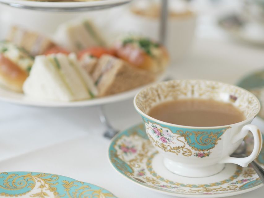 London: Buckingham Palace Walk & Tea at Kensington Palace - Price and Value, Plus the Royal Palace Entry Question