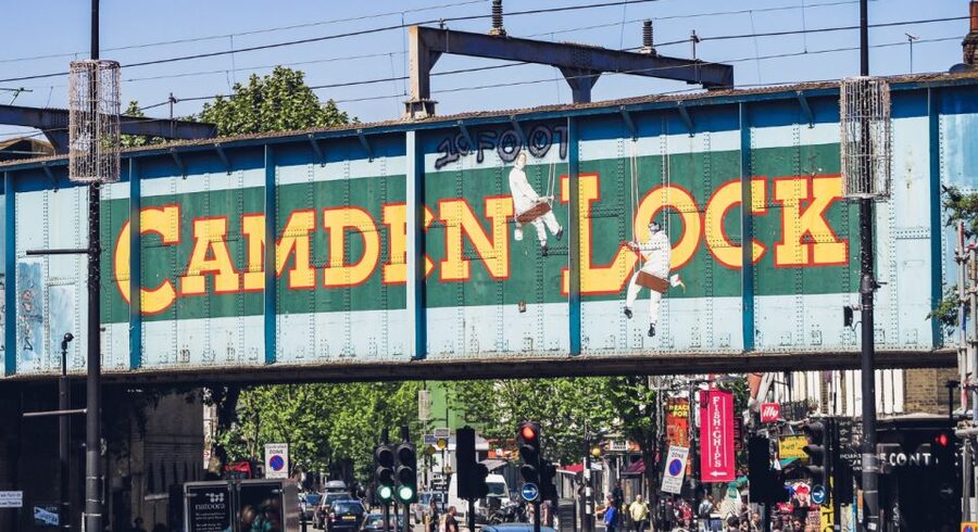 London: Camden Walking Tour - Street art in Camden: how to see the stories in the walls