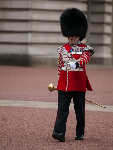 London: Changing of the Guard Experience and Landmarks Tour - Price and value at about $49 for 2 hours