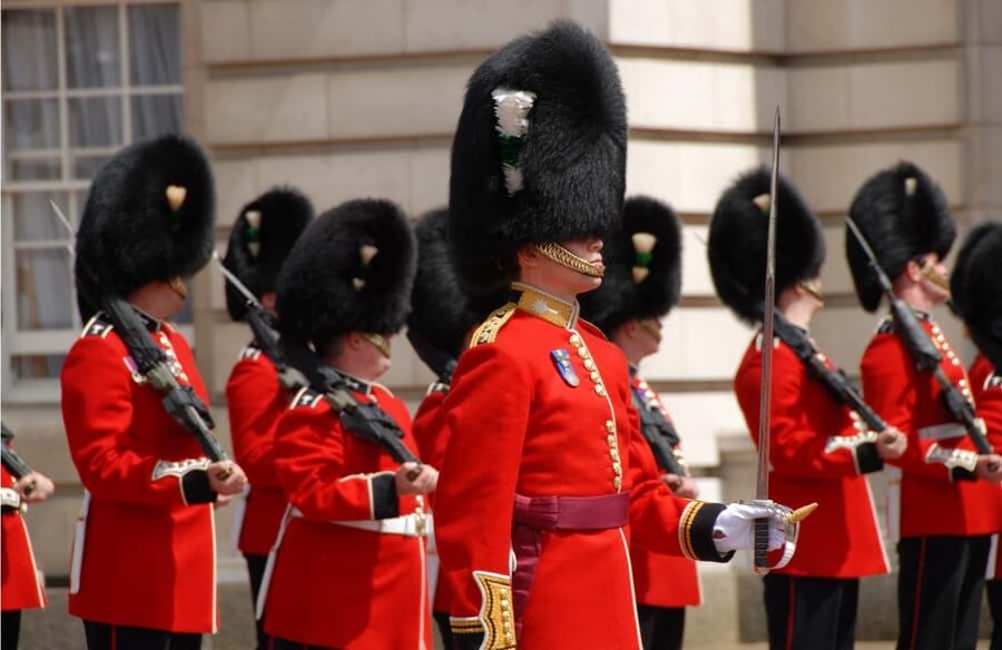 London: Changing of the Guard Experience with a Historian - Key takeaways you can count on