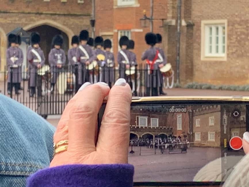 London: Changing of the Guard Experience with a Historian - Wellington Barracks and St. James’s Palace Stops You’ll Actually Understand