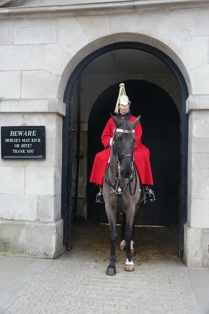 London: Changing of the Guard Guided Tour Experience - Who this walk suits best, and who should skip it