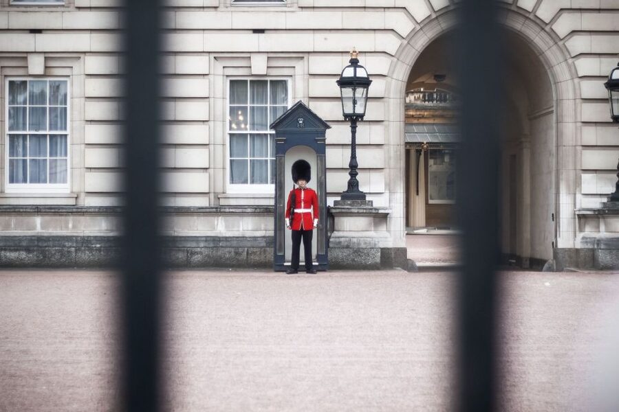 London: Changing of the Guard Private Group or Family Tour - Changing of the Guard in 2 hours, what you really get