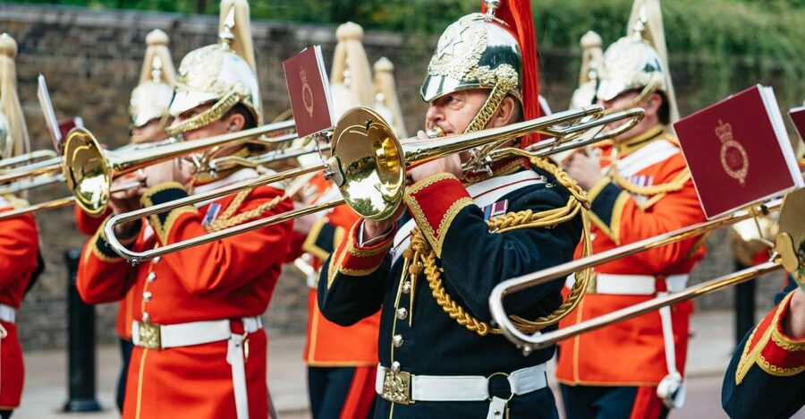 London: Changing of The Guard Tour - St James’s Park: the best kind of break