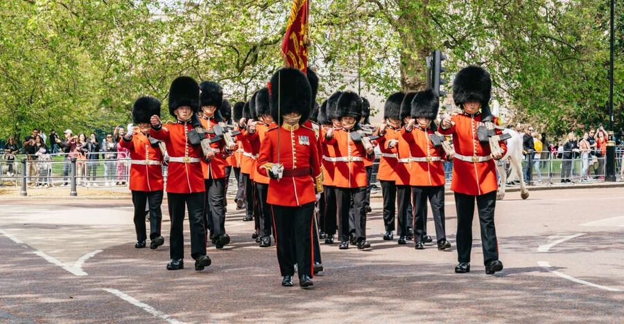 London: Changing of the Guard Tour by Buckingham Palace - Key things you’ll like about this Buckingham Palace tour