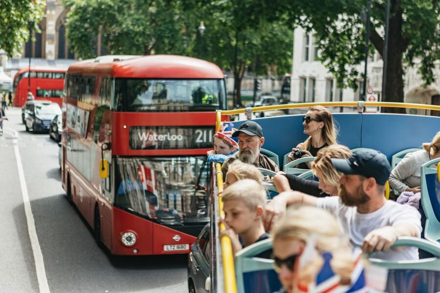 London: Children's Open Top Bus Tour - Big Ben and the Houses of Parliament: where the history stories actually make sense