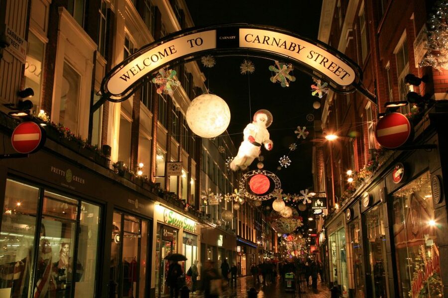 London: Christmas Eve City Tour with Dinner & Midnight Mass - Why This Christmas Eve Tour Feels Special