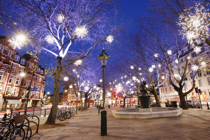 London Christmas Lights Bike Tour - Big Ben and the Houses of Parliament, Lit Up for Winter