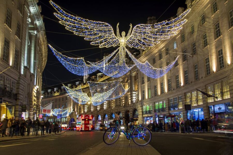 London Christmas Lights Bike Tour - Sloane Square to Oxford Street: Shopfront Details and Crowd Reality