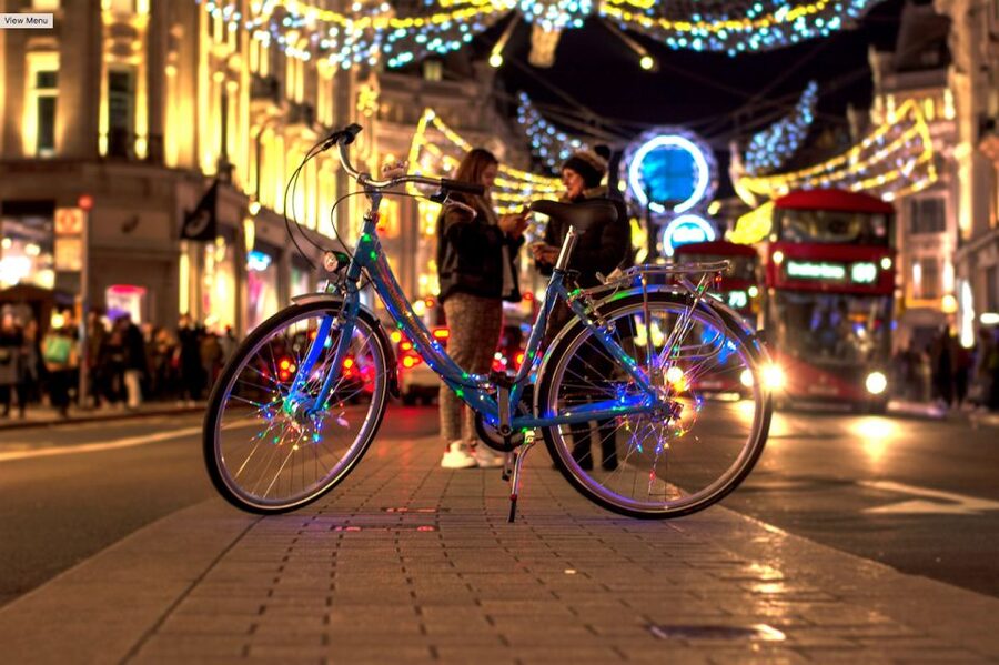 London Christmas Lights Bike Tour - Getting Started at ListNRide on Kennington Road