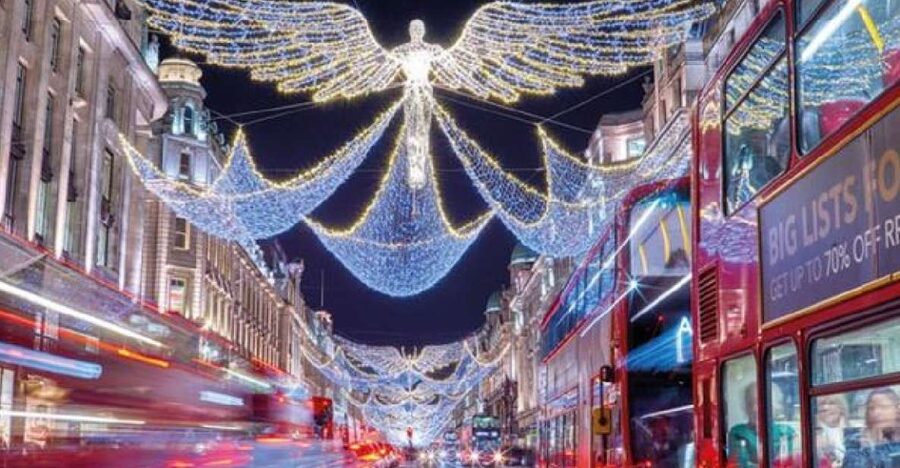 London: Christmas Lights Bus Tour With Live Guide - Live Commentary, Dry Humor, and Local Stories: What the Guide Adds