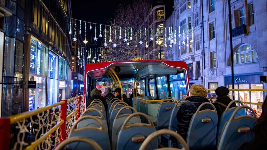 London: Christmas Lights Santa Sleigh Open-Top Tour - What You See Along the Strand and Around Trafalgar Square
