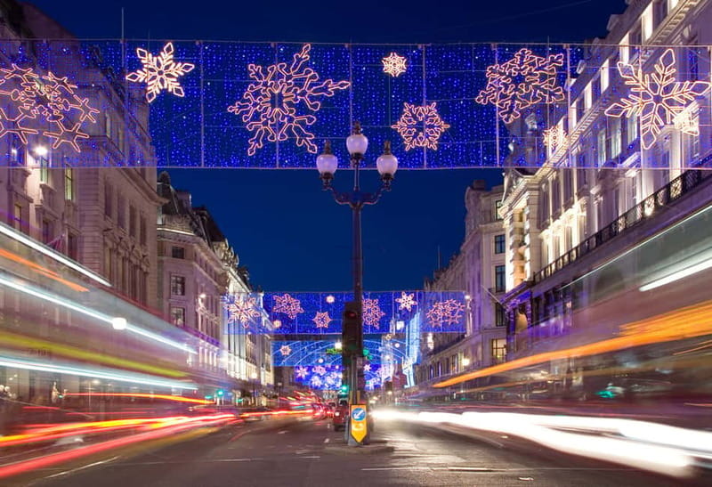 London Christmas Lights Tour by Vintage Bus Open Top - Timing and traffic: why you might miss a stop and how to handle it