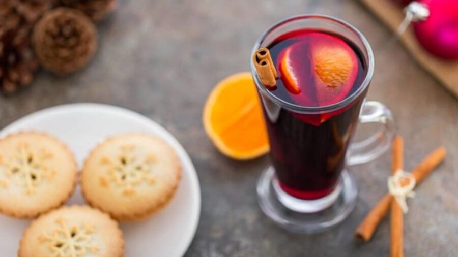 London: Christmas Lights Tour, Mince Pies, & Festive Drinks - FAQ
