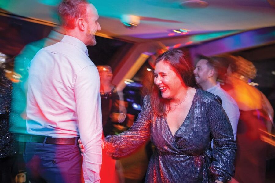 London: Christmas Party Dinner Cruise - Inside the Heated Saloon: Welcome Drink and 3-Course Dinner