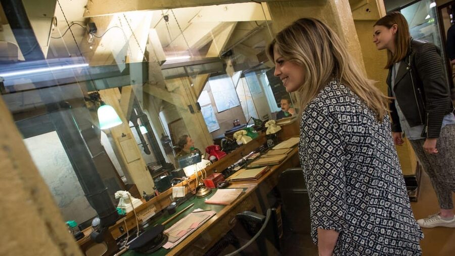 London: Churchill War Rooms Ticket & Political London Audio - Entering Churchill’s Underground Command