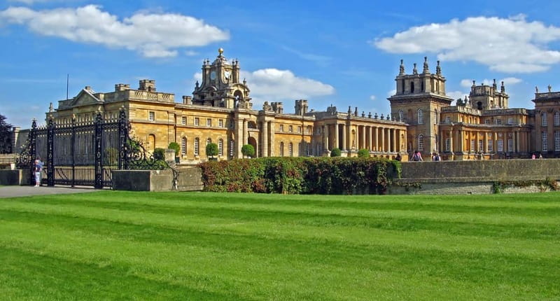 London: Cream Tea at Blenheim Palace & the Cotswolds Tour - Coach Comfort, Wi-Fi, and How the Long Day Actually Feels