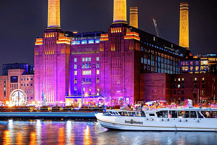 London: Dark Comedy on Iconic Battersea Barge - Where to find the boat near Battersea Power Station