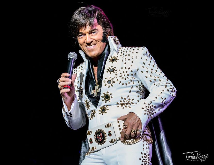 London: Dinner Cruise with Elvis Tribute on the Thames River - How the evening starts on the Thames