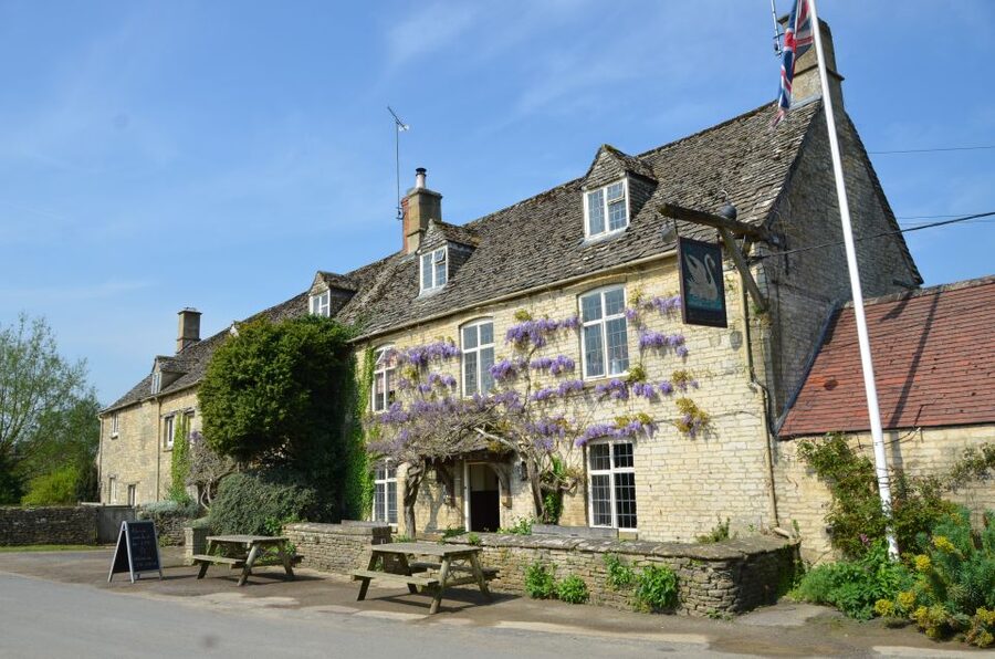 London: Downton Abbey Countryside Black Taxi VIP Tour - Price and value: is $1,145 per group worth it?