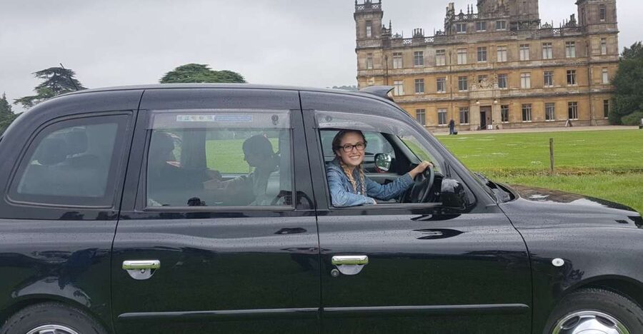 London: Downton Abbey Countryside Black Taxi VIP Tour - Downton Abbey village filming locations in Oxfordshire