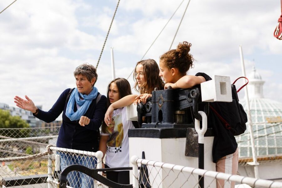 London: Entrance Ticket to the Cutty Sark - Taking the wheel at the helm: why this moment lands for most people