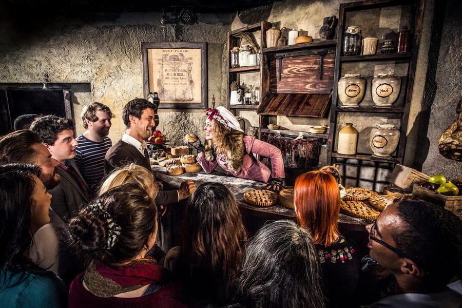 London: Entry Ticket to London Dungeon - How the experience is staged, and why it feels so different from a haunted walk-through