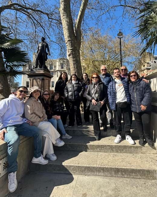 London: Essential tour and changing of the guard (group or private) - St. James’s Park: A Calm Reset Before the Ceremony