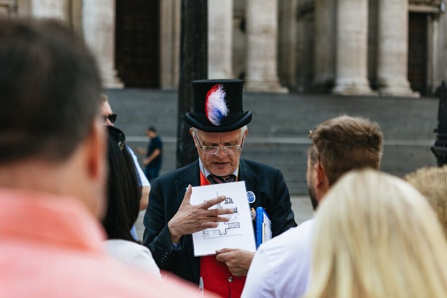 London: Full Day Tower, St. Paul's, Cruise & Eye Experience - How much walking and standing should you expect?