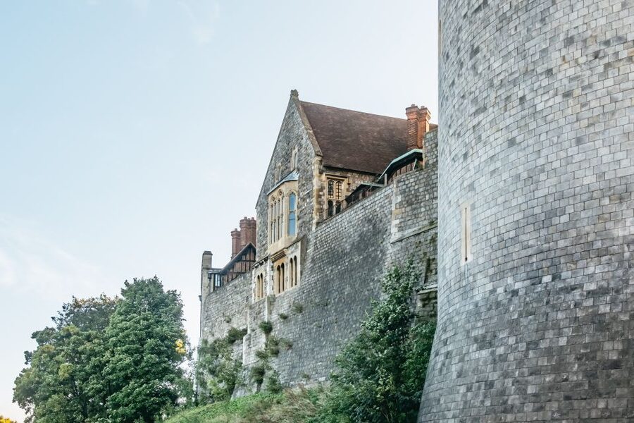 London: Full-Day Windsor, Stonehenge, and Oxford Tour - The coach ride: comfortable transport, clear audio, and real-world timing