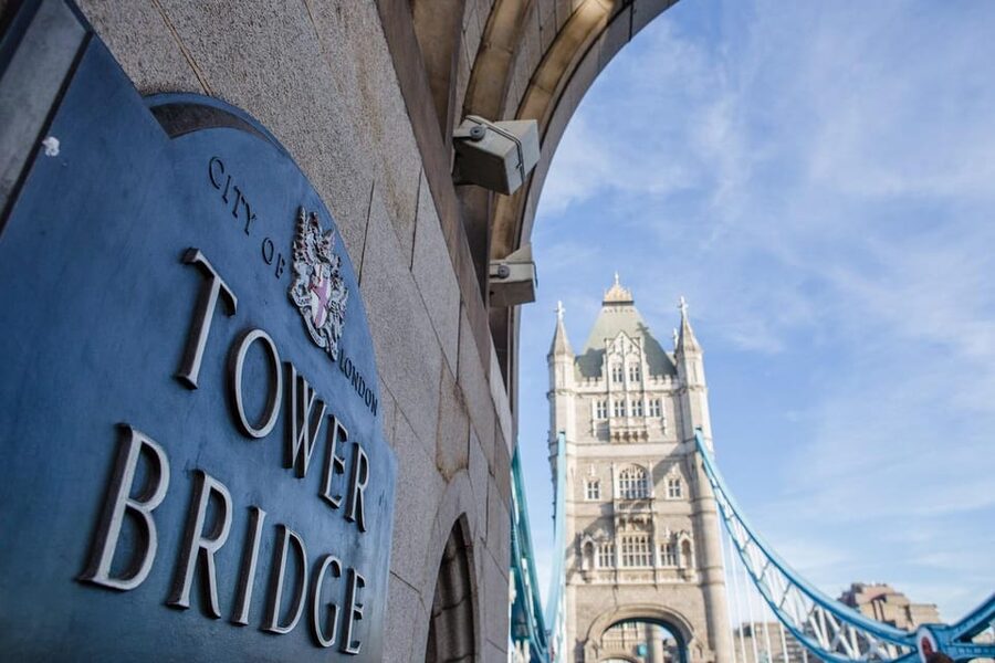 London: Go City Explorer Pass® - Tickets for 2-7 Attractions - Using the Go City app: where the smooth experience is won