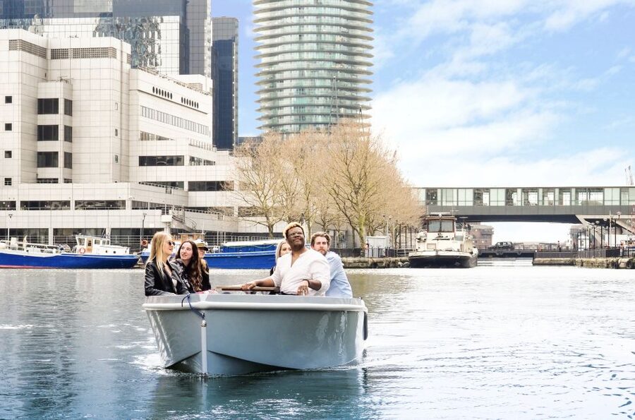 London: GoBoat Rental in Canary Wharf with London Docklands - Canary Wharf to London Docklands, the Real Appeal of Self-Drive