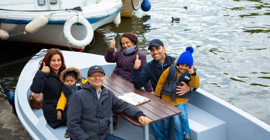 London: GoBoat Rental in Kingston upon Thames - Kingston’s River Thames stretch is a smart place to start