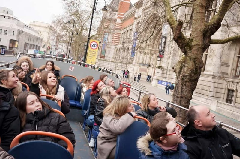 London: Golden Tours Gray Line Hop-on Hop-off Bus Tour - Audio guide and onboard setup: how it supports your day