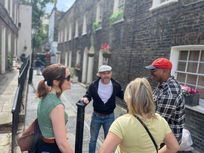London: Great British Pubs Walking Tour - The pub stops: notorious locals, Beatles whispers, and celebrity fish and chips