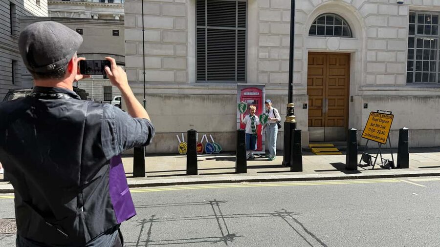 London: Guided Harry Potter Bus Tour of Locations - Price and value: $53 for a live guide, transport, and real moments