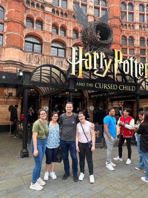 London: Guided Harry Potter Tour - Trafalgar Square, the Millennium Bridge, and Shakespeare’s Globe stops