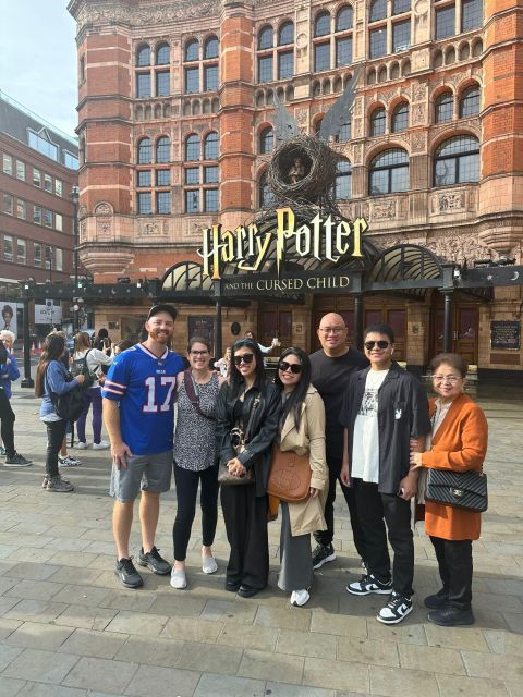 London: Guided Harry Potter Tour - Interactive Hogwarts-style moments and the guide personalities