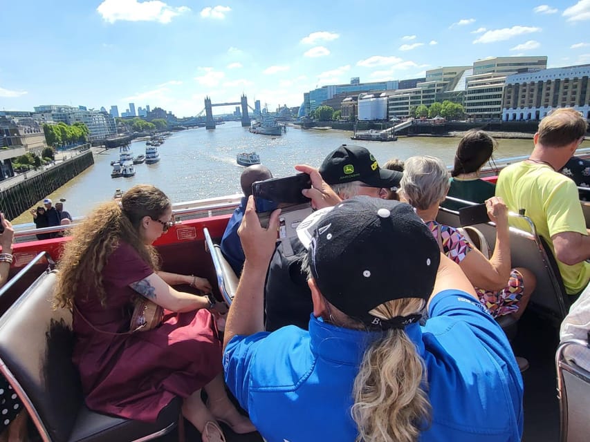 London: Guided Sightseeing Tour on a Vintage Open-Top Bus - Photo Tips from the Upper Deck (Without Freezing Your Fingers)
