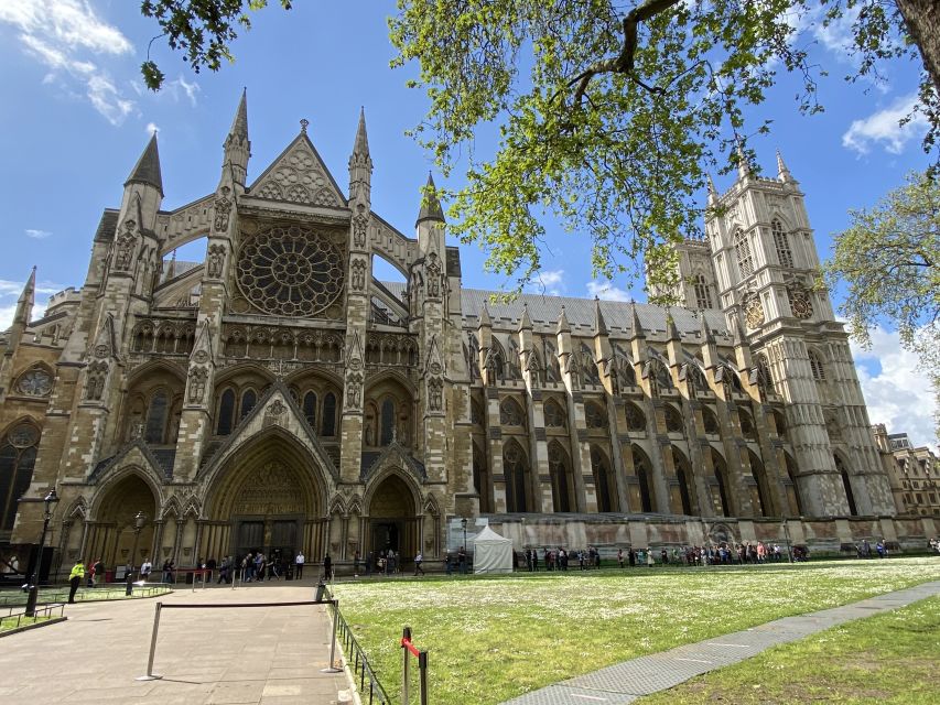 London: Guided Westminster Abbey Tour and Refreshments - Why this Westminster Abbey guided tour beats going solo
