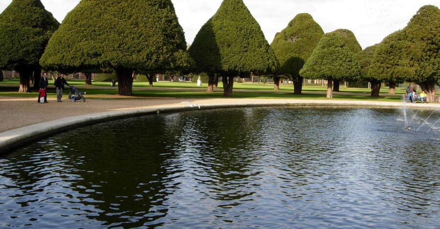 London: Hampton Court Private Guided Tour - Fast-track entrance and how it changes your visit