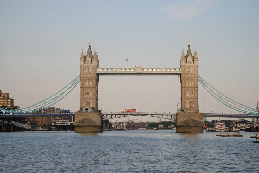 London: Harry Potter 3-Hour Private Walking Tour - How the Tour Starts at Westminster Tube (and Why It Sets the Tone)