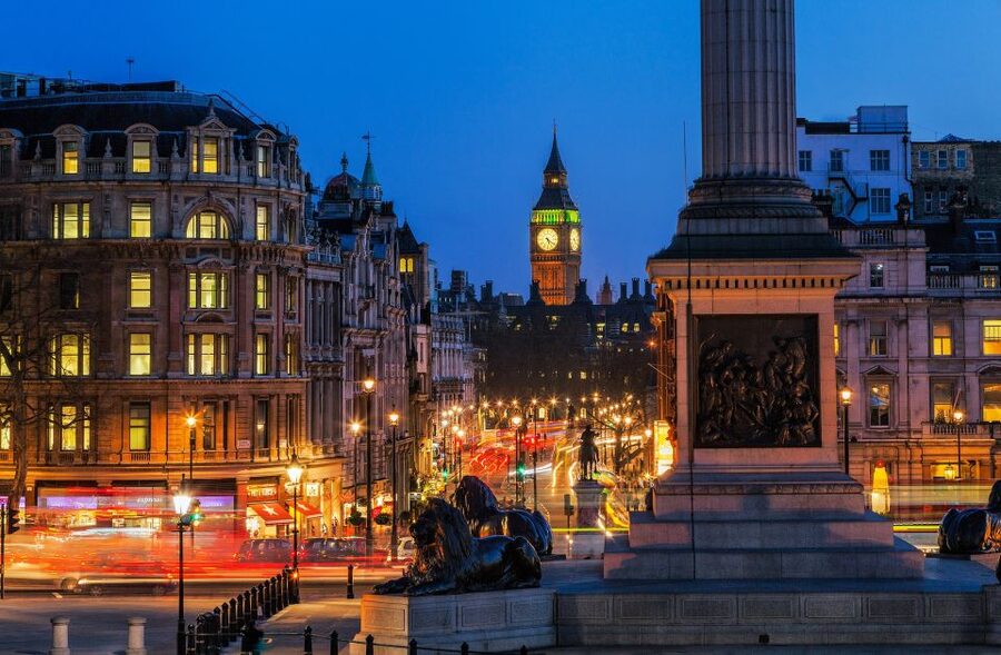 London: Harry Potter and the Clink Prison (Tour + Tickets) - Platform 9 3/4, the shop stop, and your best photo odds