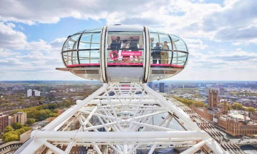 London: Harry Potter Tour & London Eye w/ Fast Track Tickets - Starting at King’s Cross, where the magic begins